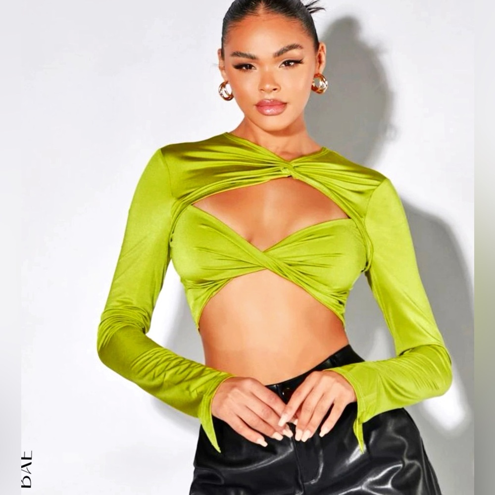 Going out top (green)